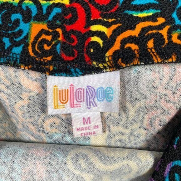 LuLaRoe CASSIE Pencil Skirt Black Yellow Red Swirl Medium M NWT LLR Geometric - Picture 4 of 5